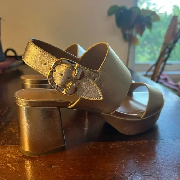 Gold Block Aerosoles - Picture 2 of 6